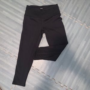 VSX crop leggings NWOT